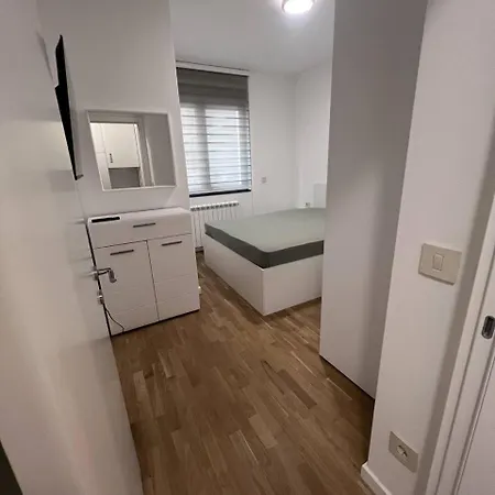 Jeremy Of Relax 3 Apartment Leuna